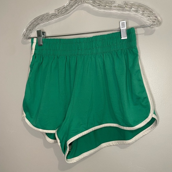 Green White Women’s Athletic Shorts Size Large Sporty Athleisure Streetwear EUC - Picture 3 of 11